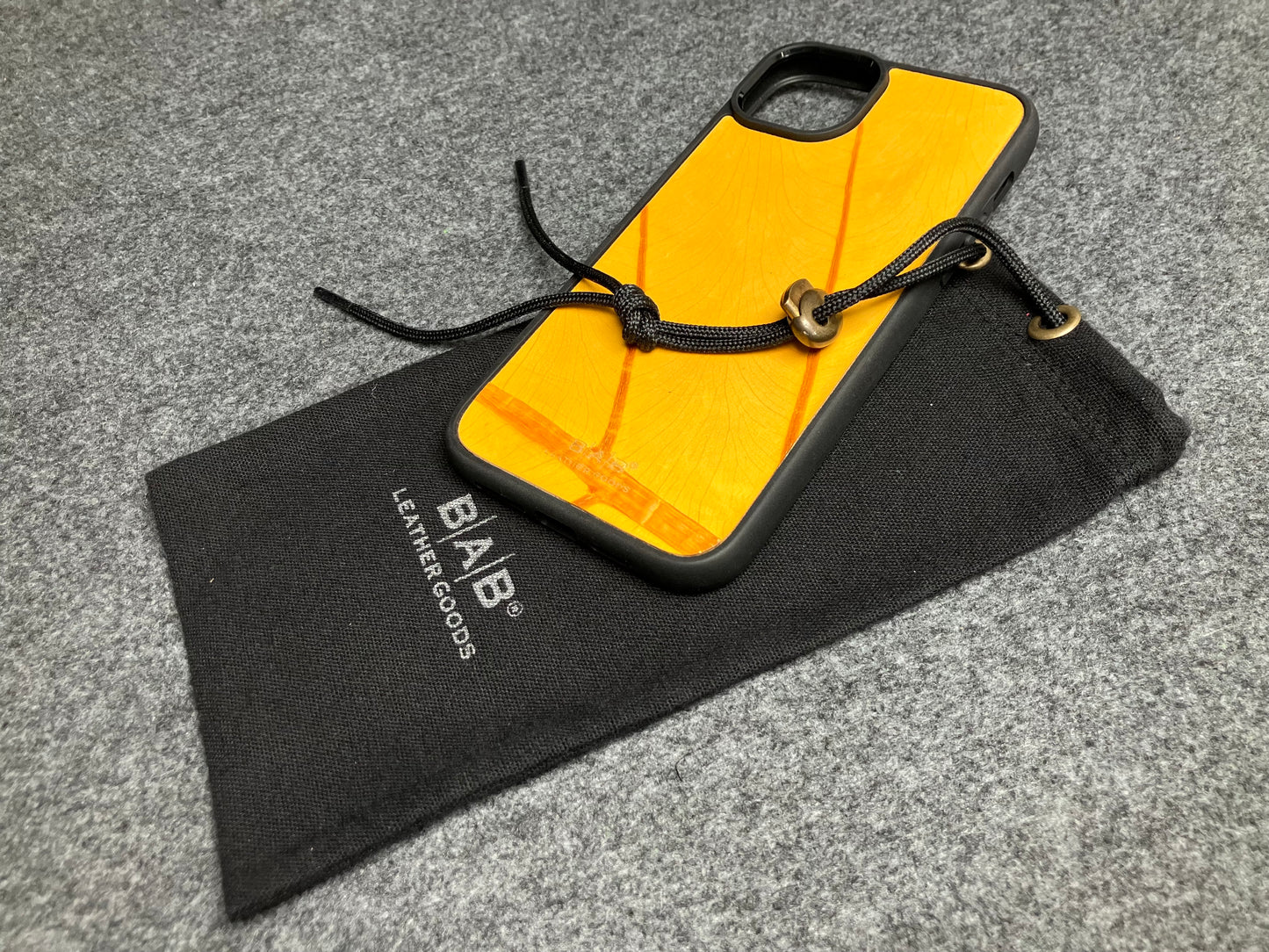Funda con hoja beLEAF® de Alocasia Genuina para Samsung cortada & grabada con láser/microfibra.- 60S