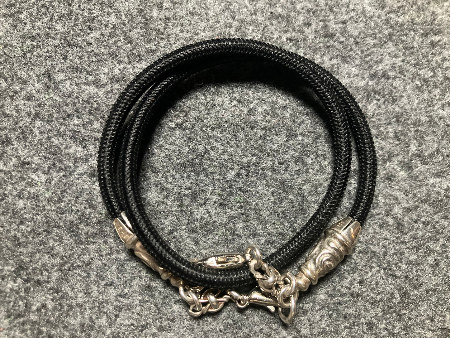 2 Terminales en Espiral, 2 Eslabones y 6 Argollas, todos de Plata Esterlina 925 maciza & Correa/Gargantilla/Pulsera de Cuerda Elástica Negra.- PP99
