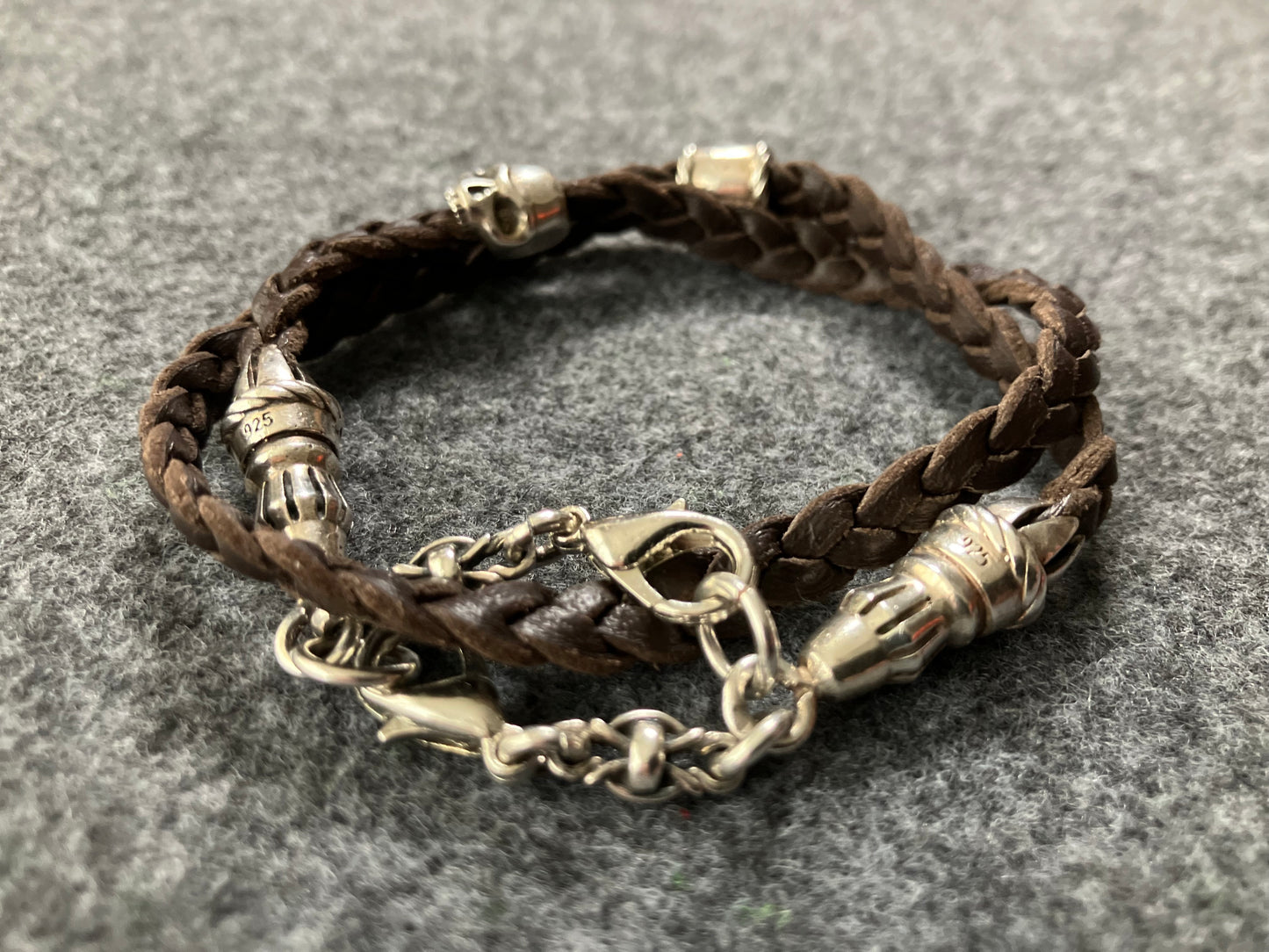 Full-Grain Genuine Leather Laser-cut & engraved Samsung Case/Holder/microfiber & 2 Terminals & 1 Rope Pin, 1 Skull, and 6 Rings, all made of 925 Sterling Silver & Strap/Choker/Bracelet, hand-braided 3-strands Leather, Brown or Black.- KP03S