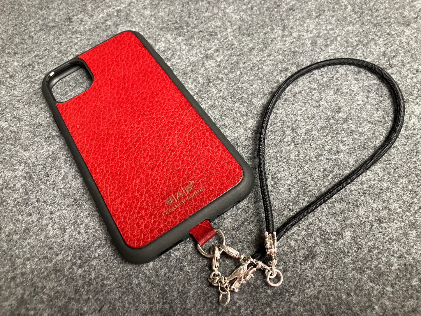 Full-Grain vegetable-tanned Genuine Leather Case/Holder for iPhone/Samsung/microfiber & 2 Dragon Terminals, 2 Links, and 6 Rings, all made of 925 Sterling Silver & Black Elastic Rope Strap/Choker/Bracelet.- KP08
