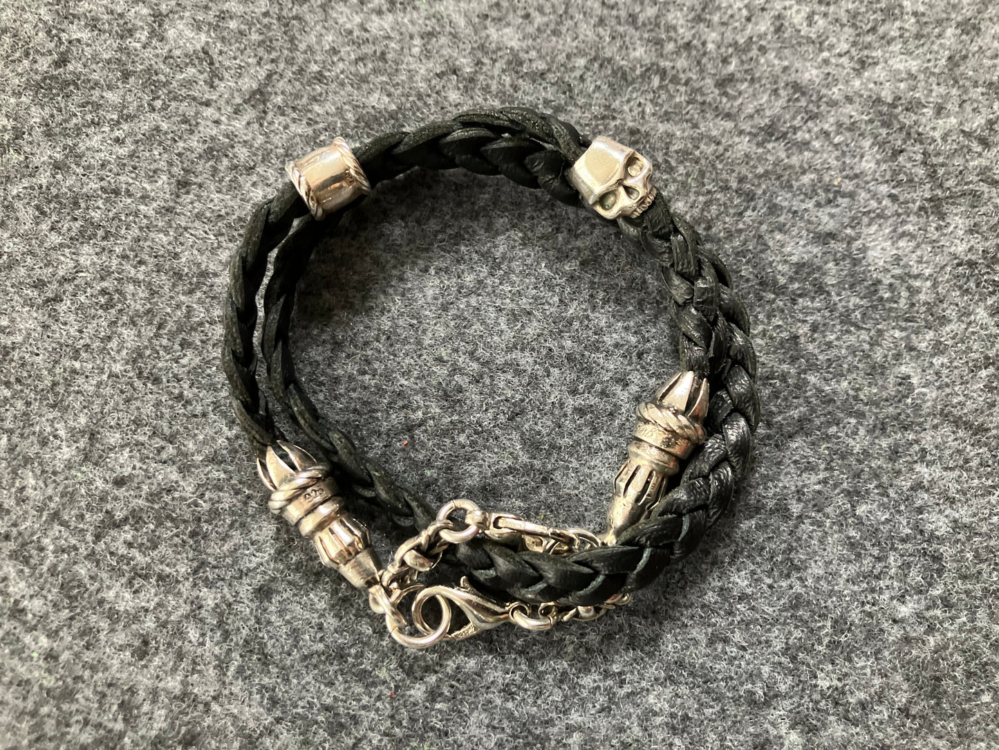 Full-Grain Genuine Leather Laser-cut & engraved Samsung Case/Holder/microfiber & 2 Terminals & 1 Rope Pin, 1 Skull, and 6 Rings, all made of 925 Sterling Silver & Strap/Choker/Bracelet, hand-braided 3-strands Leather, Brown or Black.- KP03S