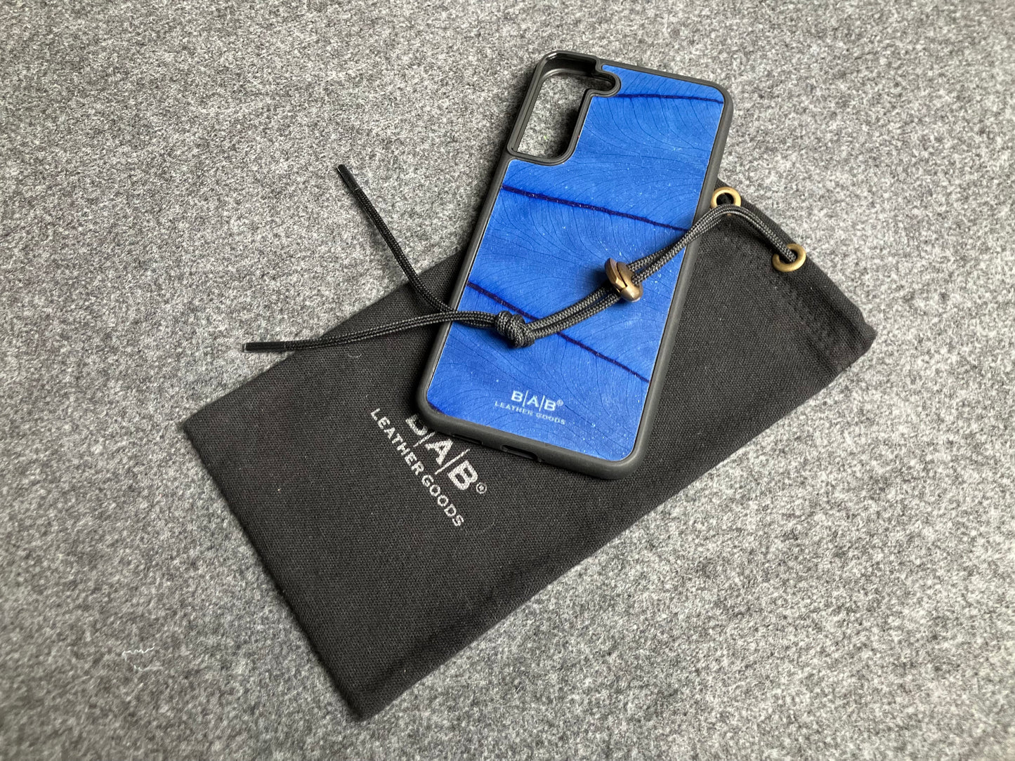 Funda con hoja beLEAF® de Alocasia Genuina para Samsung cortada & grabada con láser/microfibra.- 60S