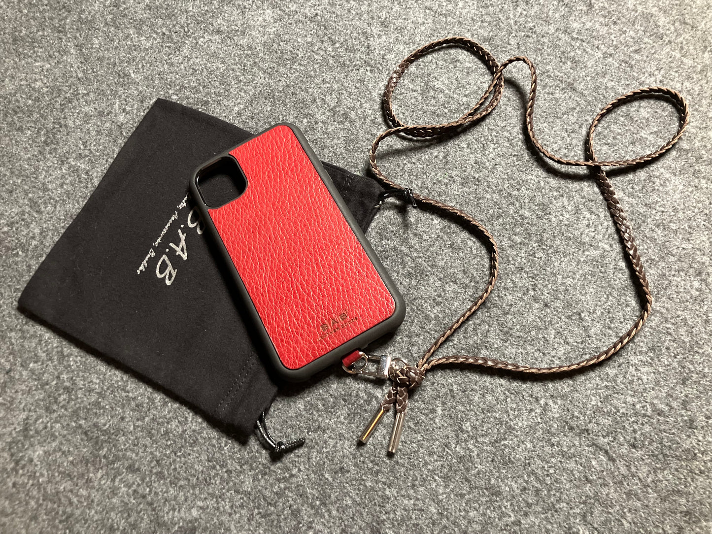 Θήκη από Γνήσιο Δέρμα Oλικής άλεσης για iPhone/μικροϊνα & Χιαστί/Κολιέ/Βραχιόλι Γνήσιο Δέρμα με 3 διπλών κλώνων πλεκτά στο χέρι, μισό Φεγγάρι και ένα περιστρεφόμενο Καραμπίνερ και 2 Τερματικά, όλα ασημένια.- KC38i