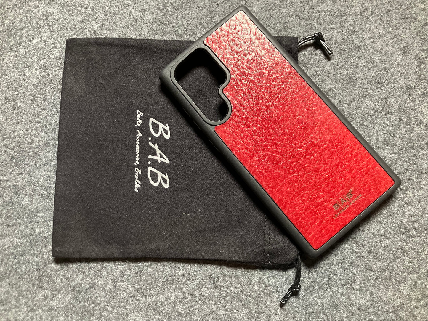 Coque en Cuir Véritable Pleine Fleur pour Samsung, tanné végétal au tanin découpé et gravé au laser/microfibre.- 51