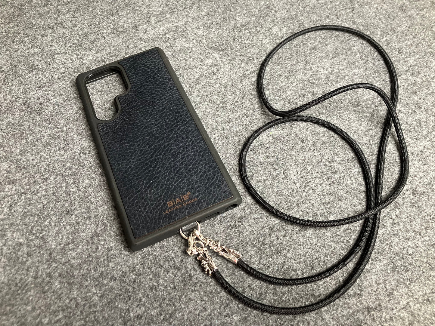 Full-Grain vegetable-tanned Genuine Leather Case/Holder for iPhone/Samsung/microfiber. 2 Dragon Terminals, 2 Links, and 6 Rings, all made of 925 Sterling Silver & Black Elastic Rope Crossbody/Necklace/Choker/Bracelet.- KC09