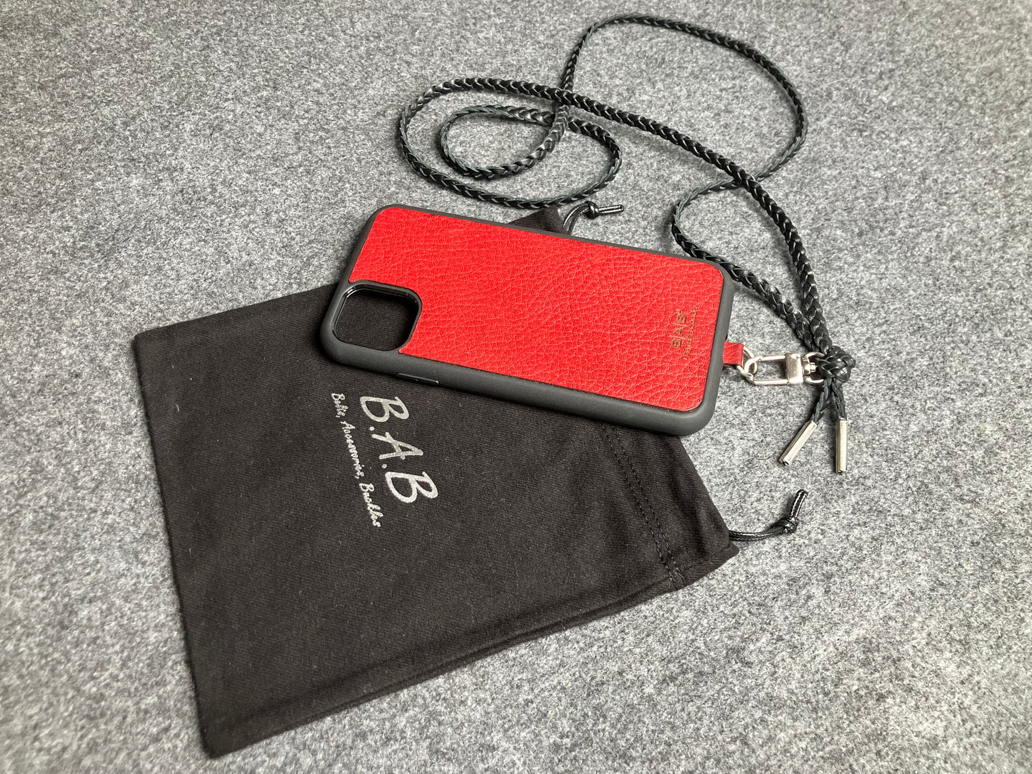 Θήκη από Γνήσιο Δέρμα Oλικής άλεσης για iPhone/μικροϊνα & Χιαστί/Κολιέ/Βραχιόλι Γνήσιο Δέρμα με 3 διπλών κλώνων πλεκτά στο χέρι, μισό Φεγγάρι και ένα περιστρεφόμενο Καραμπίνερ και 2 Τερματικά, όλα ασημένια.- KC38i