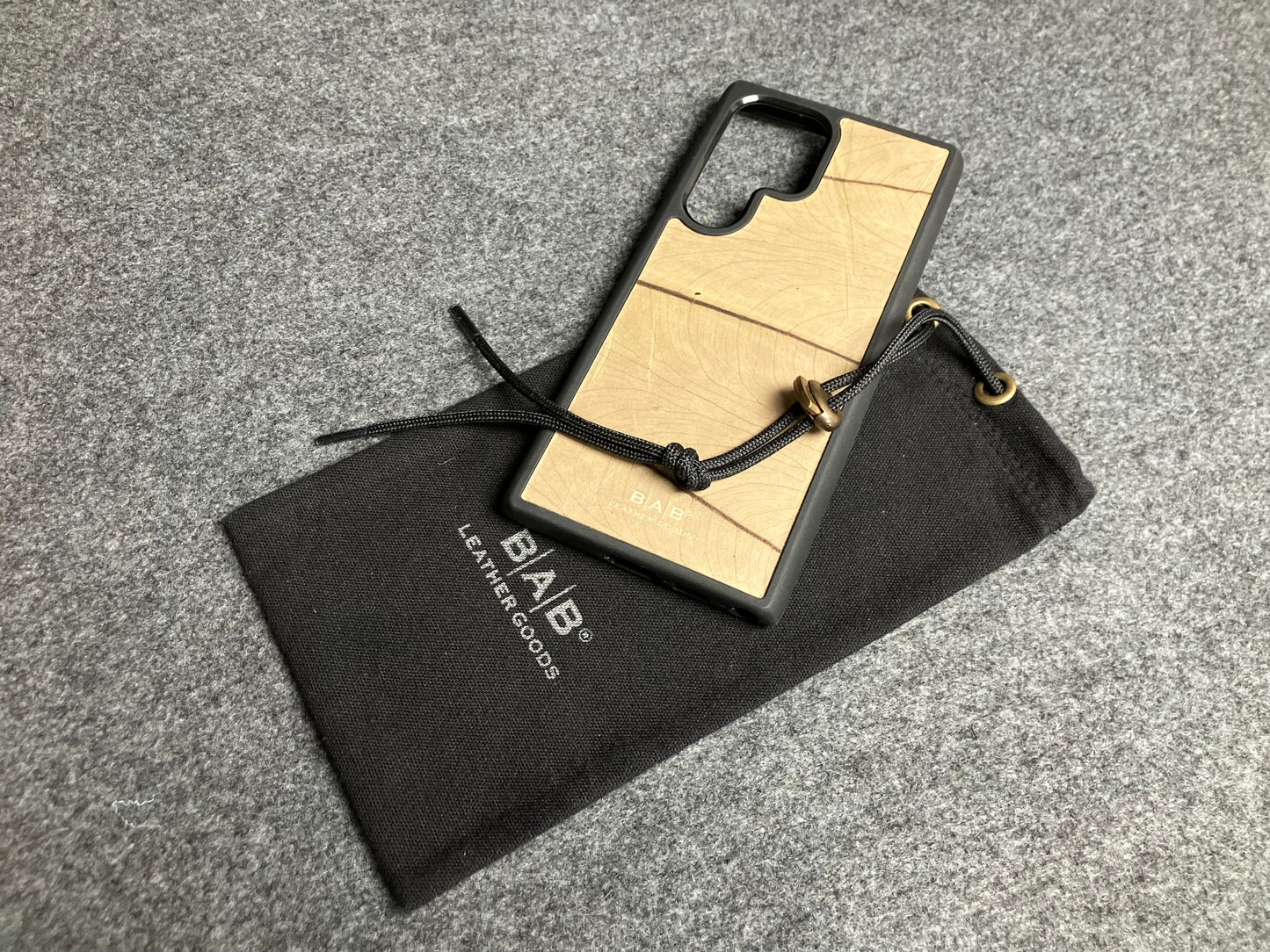 Funda con hoja beLEAF® de Alocasia Genuina para Samsung cortada & grabada con láser/microfibra.- 60S