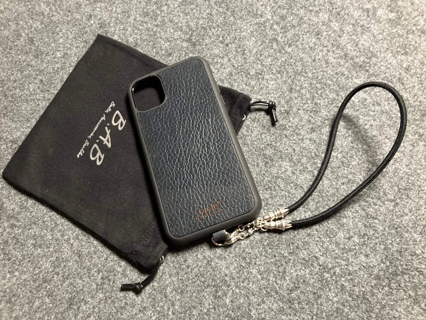 Full-Grain vegetable-tanned Genuine Leather Case/Holder for iPhone/Samsung/microfiber. 2 Rope Ends, 2 Links, and 6 Rings, all made of 925 Sterling Silver & Black Elastic Rope Strap/Choker/Bracelet.- KP40