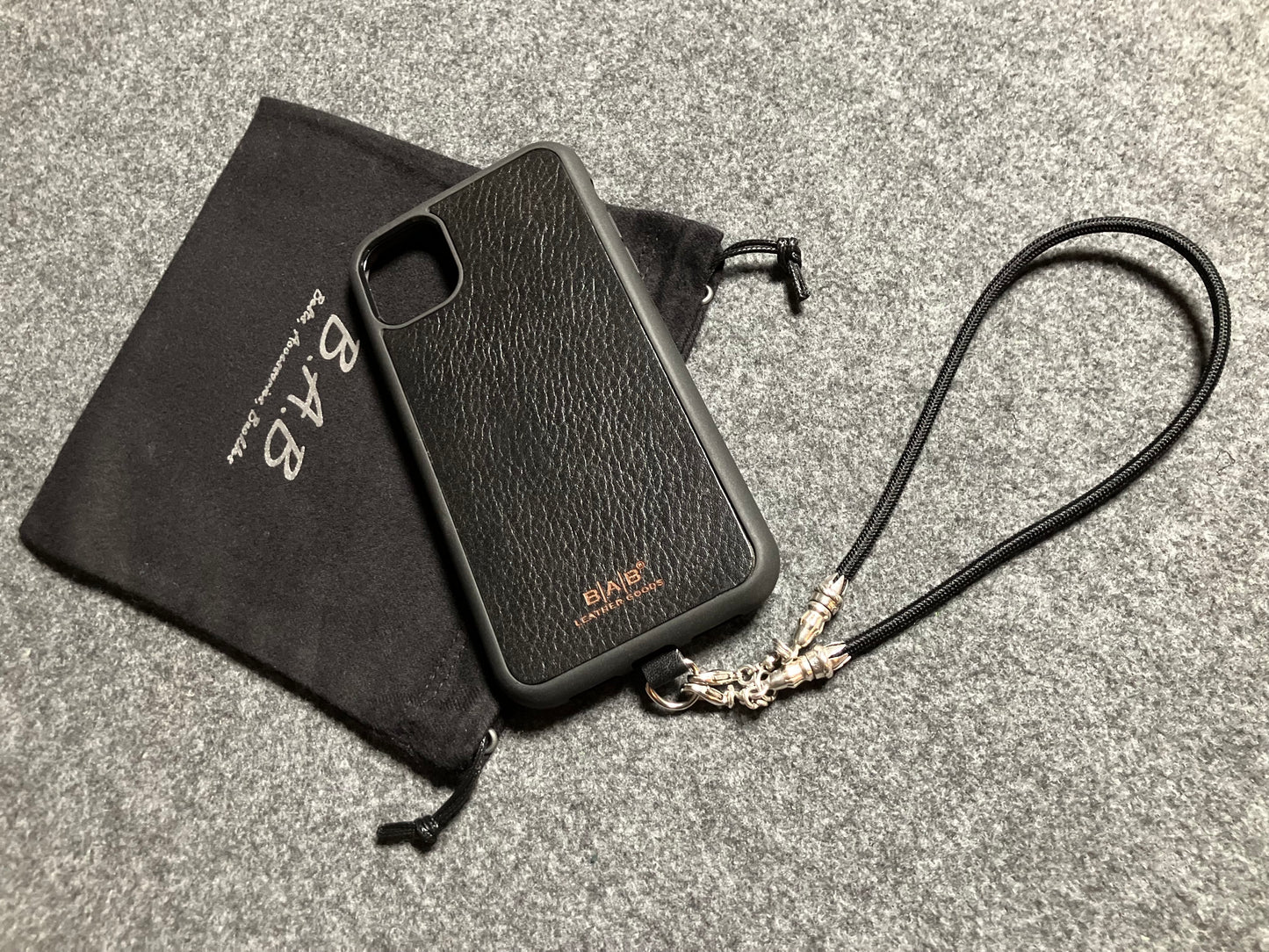 Full-Grain vegetable-tanned Genuine Leather Case/Holder for iPhone/Samsung/microfiber. 2 Rope Ends, 2 Links, and 6 Rings, all made of 925 Sterling Silver & Black Elastic Rope Strap/Choker/Bracelet.- KP40