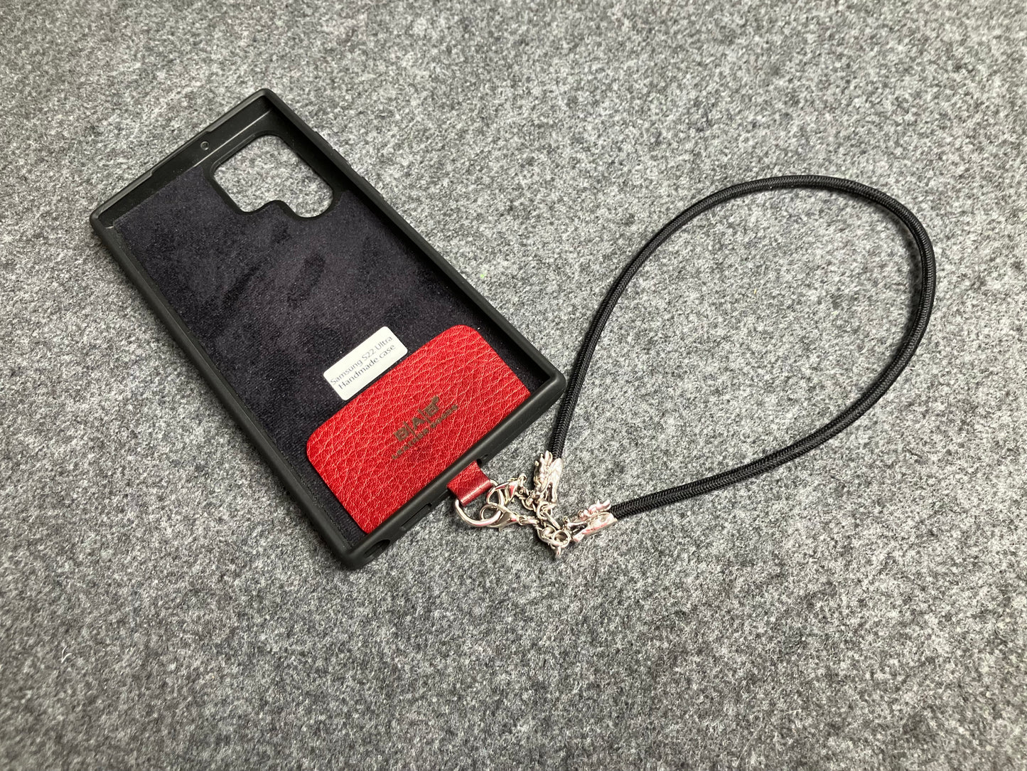 Full-Grain vegetable-tanned Genuine Leather Case/Holder for iPhone/Samsung/microfiber & 2 Dragon Terminals, 2 Links, and 6 Rings, all made of 925 Sterling Silver & Black Elastic Rope Strap/Choker/Bracelet.- KP08