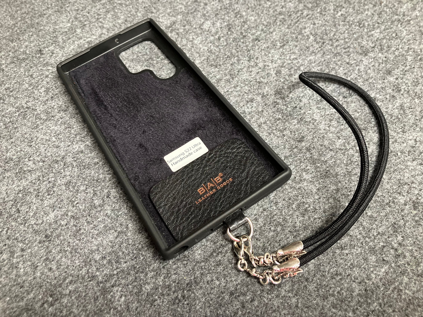 Full-Grain vegetable-tanned Genuine Leather Case/Holder for iPhone/Samsung/microfiber & 2 Dragon Terminals, 2 Links, and 6 Rings, all made of 925 Sterling Silver & Black Elastic Rope Strap/Choker/Bracelet.- KP08