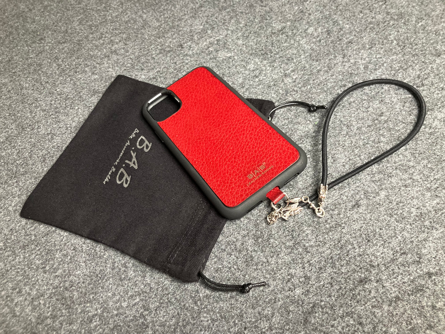 Full-Grain vegetable-tanned Genuine Leather Case/Holder for iPhone/Samsung/microfiber & 2 Dragon Terminals, 2 Links, and 6 Rings, all made of 925 Sterling Silver & Black Elastic Rope Strap/Choker/Bracelet.- KP08
