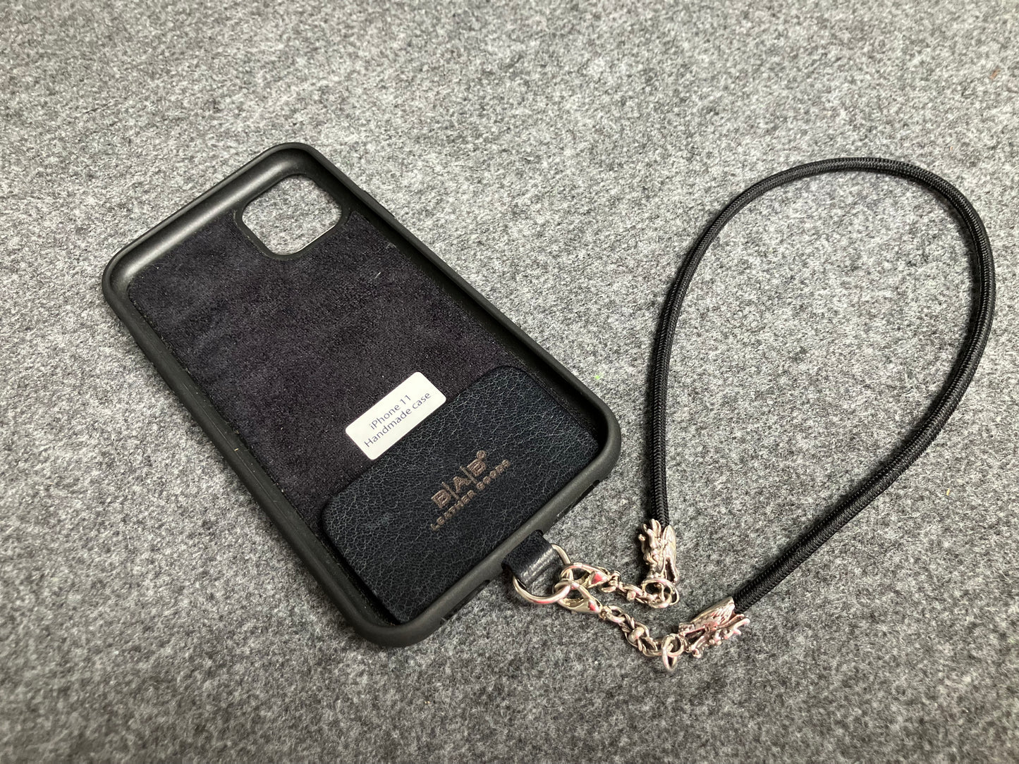 Full-Grain vegetable-tanned Genuine Leather Case/Holder for iPhone/Samsung/microfiber & 2 Dragon Terminals, 2 Links, and 6 Rings, all made of 925 Sterling Silver & Black Elastic Rope Strap/Choker/Bracelet.- KP08