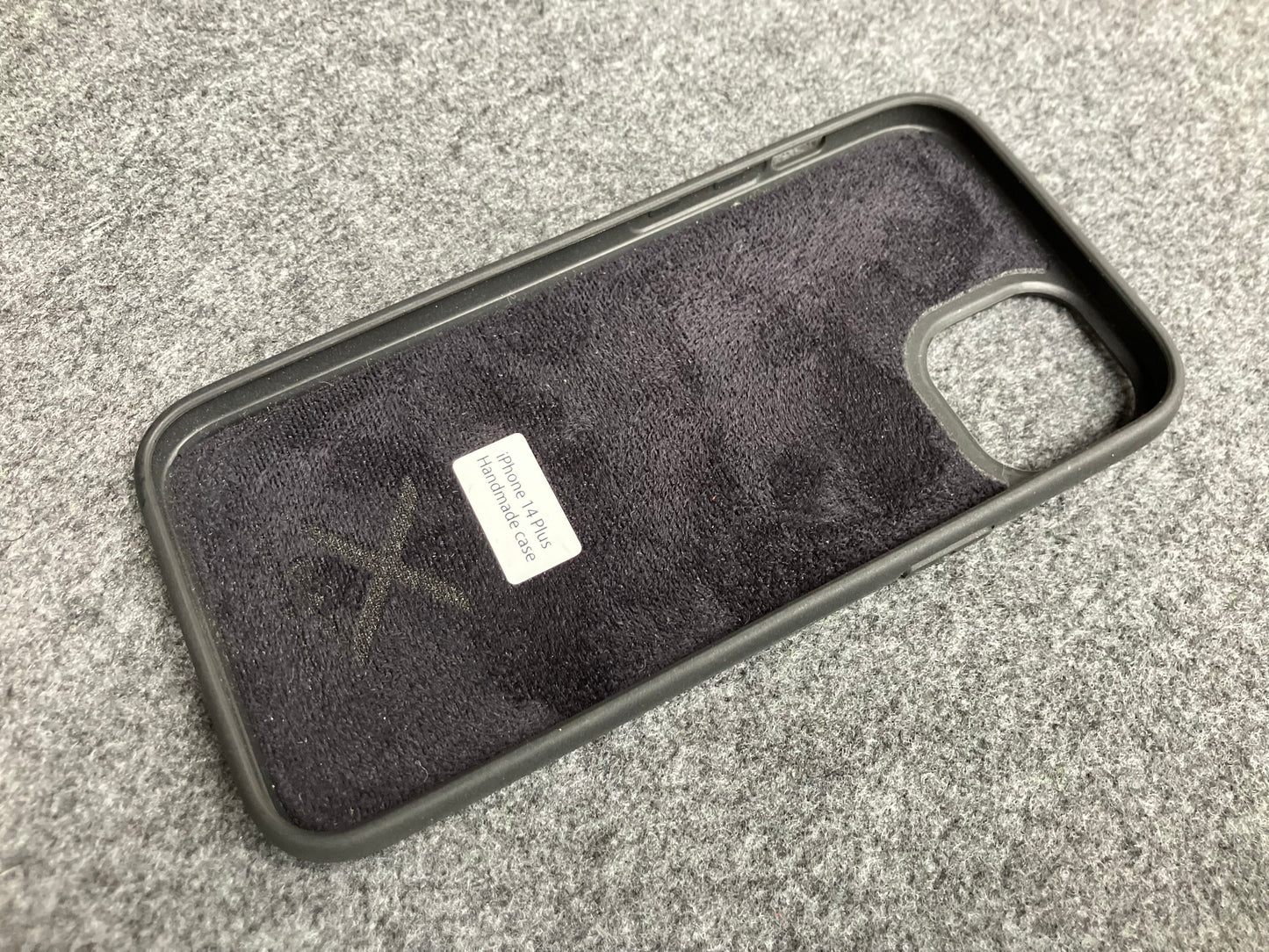 Capa de Couro Genuíno Crocodilo para iPhone/Samsung cortada & gravada a laser/microfibra.- 57