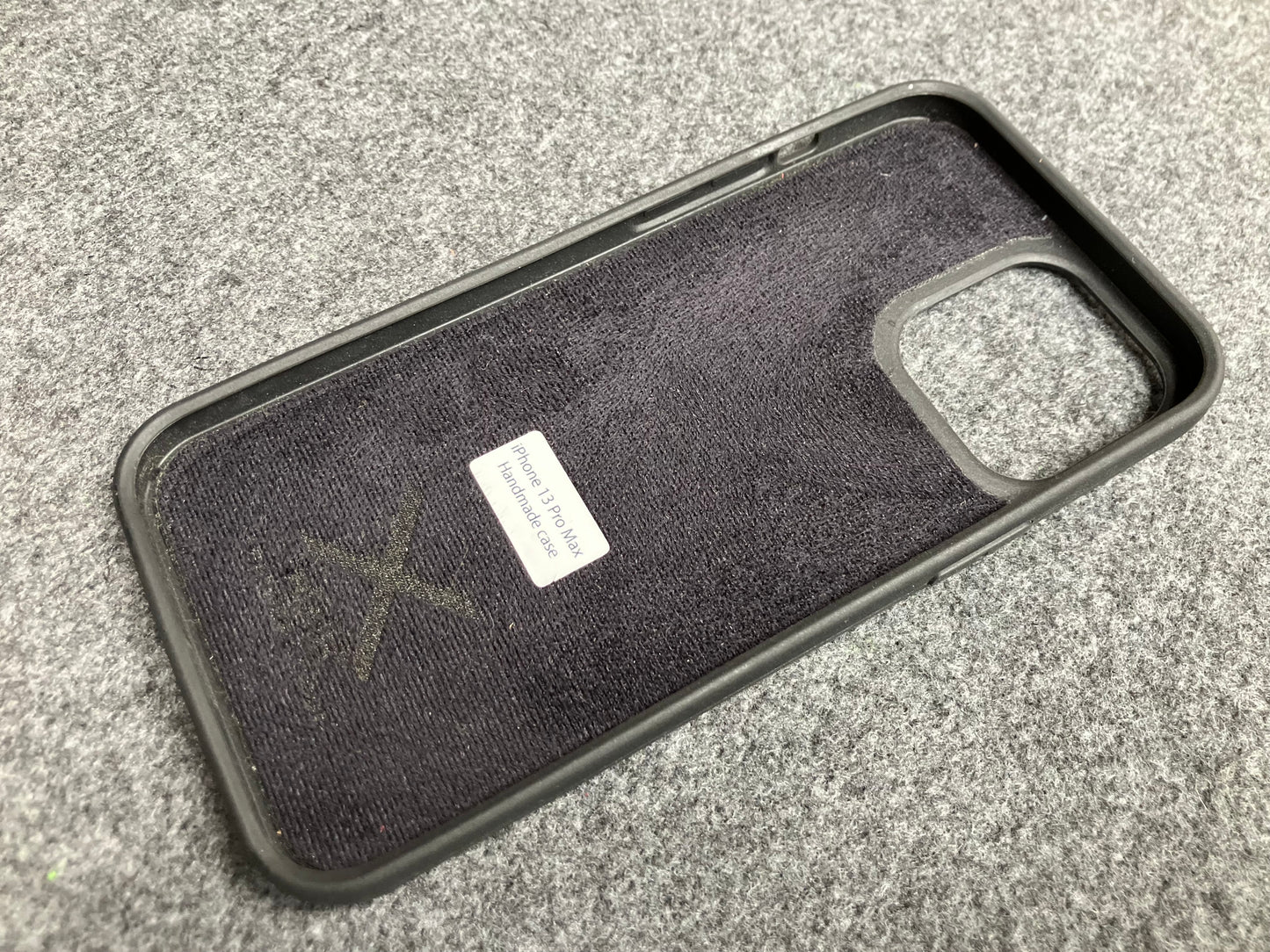 Capa de Couro Genuíno Crocodilo para iPhone/Samsung cortada & gravada a laser/microfibra.- 57
