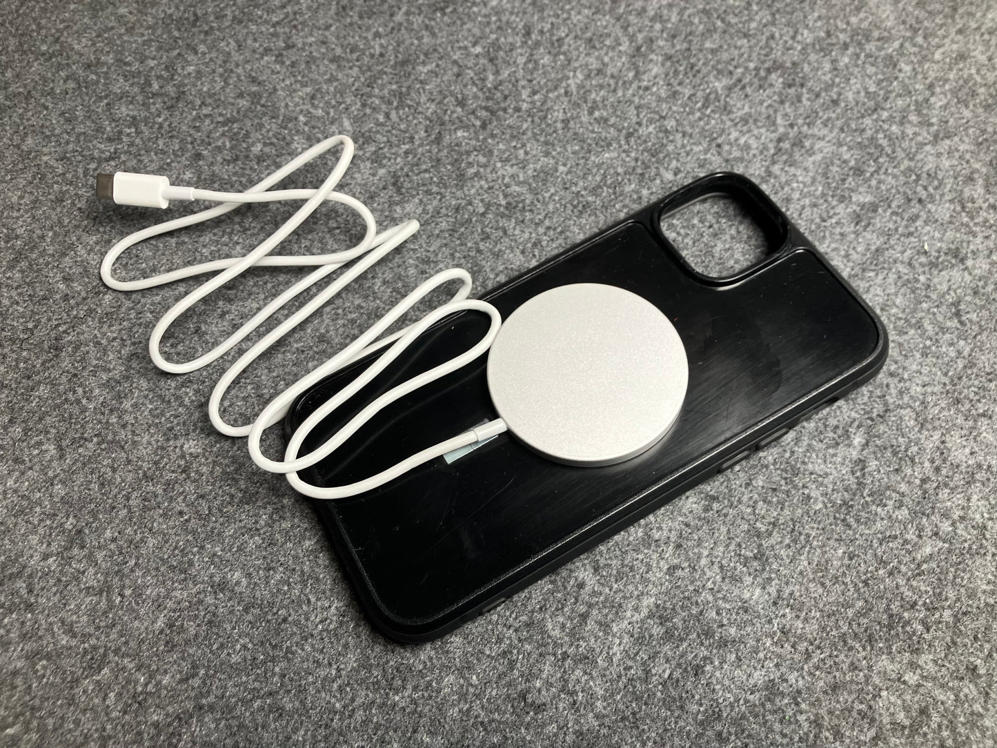 Θήκη για iPhone, από Γνήσιο Δέρμα Oλικής άλεσης κομμένη & χαραγμένη με λέισερ/μικροΐνα & Magsafe.- 61