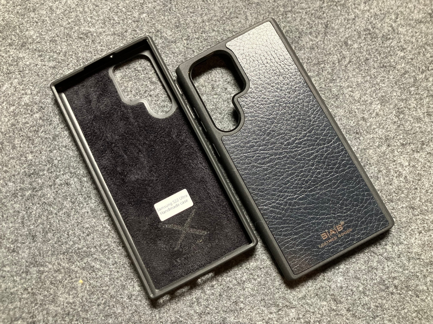 Coque en Cuir Véritable Pleine Fleur pour Samsung, tanné végétal au tanin découpé et gravé au laser/microfibre.- 51