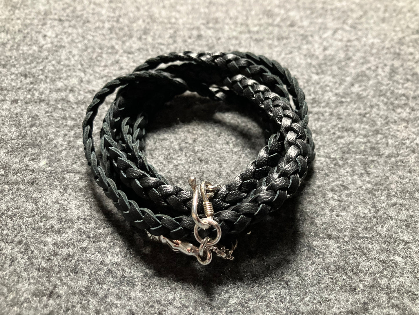 Full-Grain vegetable-tanned Genuine Leather Samsung Case/Holder/Microfiber. 2 Rope Terminals, 2 Links, and 6 Rings, all made of 925 Sterling Silver & Leather Crossbody/Necklace/Choker/Bracelet with 3 Hand-Braided Strands, Brown or Black.- KC14S