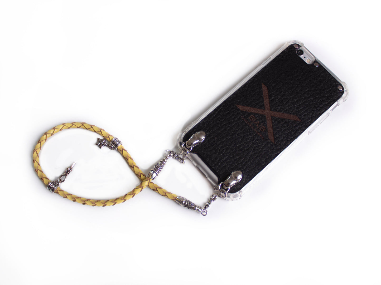 Coque pour iPhone en Cuir Véritable Pleine Fleur, tanné végétal/microfibre. 2 Bornes en Spirale, 2 Maillons, 2 Fermoirs en S, 2 Épingles avec Pendentifs et 8 Anneaux, en Argent 925 & Sangle/Tour de cou/Bracelet Cuir Jaune 4 brins tressés à la main.- F02