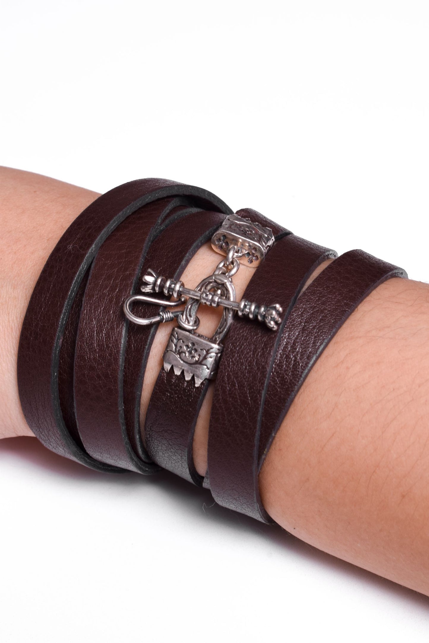 Laser-engraved Silicone cell phone Holder. 2 Cape Terminals, 1 Cane, and S-Clasp, all made of Solid 925 Sterling Silver & Crossbody/Necklace/Bracelet in double Full-Grain vegetable-tanned Leather, Blue, Brown, Black, or Red.- SP25