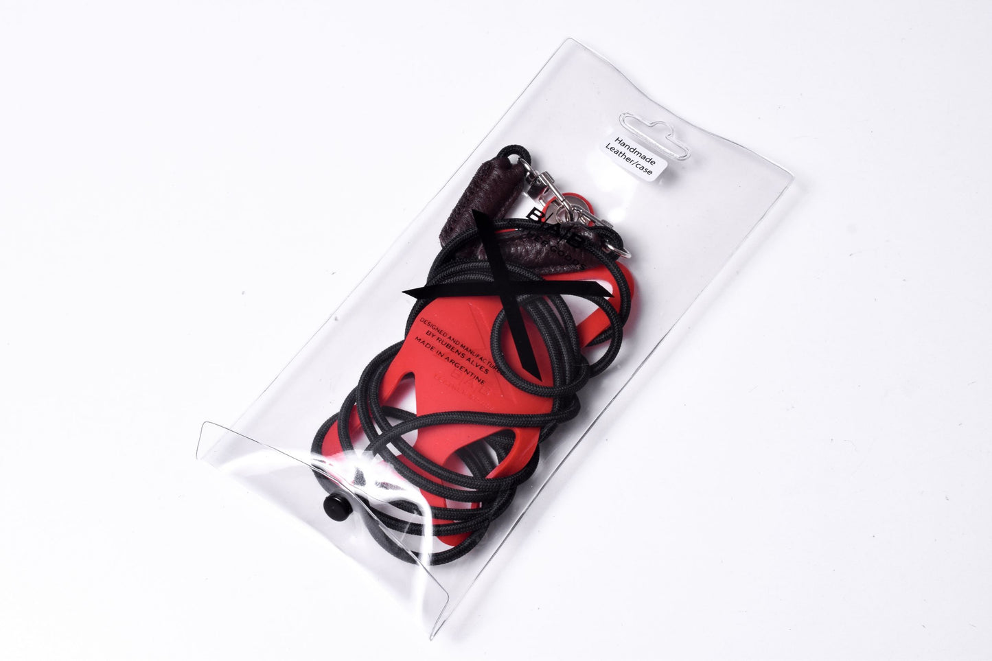 Soporte para celular de Silicona grabado con láser. Crossbody/Collar/Pulsera doble de Cuerda Elástica Negra & 2 Terminales de Cuero Full-Grain curtido vegetal al tanino, Azul, Marrón, Negro o Rojo con 2 Mosquetones plateados.- S23