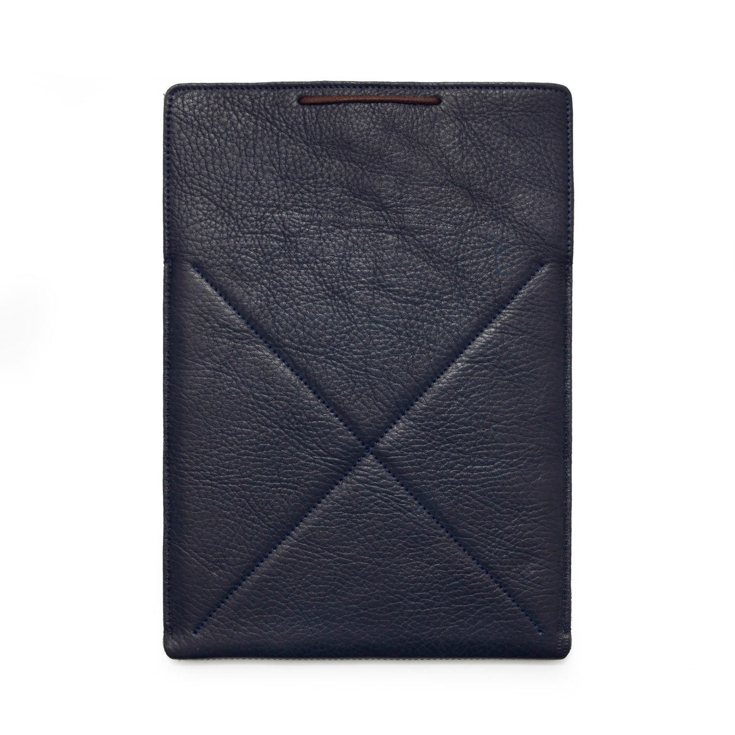 Étui pour iPad: Air 10,5"/Air 5ème/4ème/3ème (gén)/Air 11"(M2)/iPad 9éme/8ème/7ème (gén)/iPad Pro 11"4ème/3ème/2ème/1ère (gén)/iPad Pro 11"(M4). Cuir Véritable Pleine Fleur tanné végétal au tanin/Feutre & Fermeture en Bronze et cordon.- 936