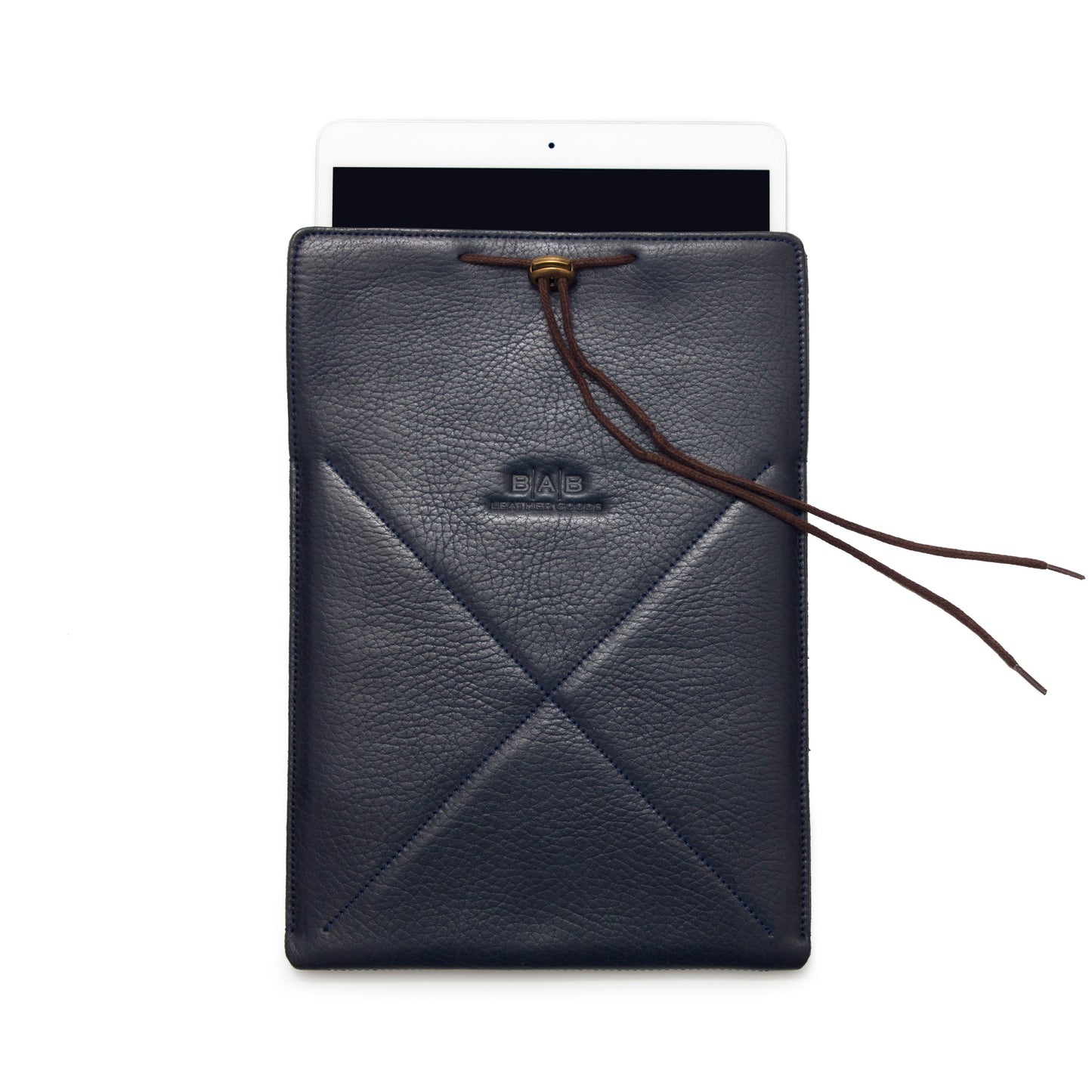 Étui pour iPad: Air 10,5"/Air 5ème/4ème/3ème (gén)/Air 11"(M2)/iPad 9éme/8ème/7ème (gén)/iPad Pro 11"4ème/3ème/2ème/1ère (gén)/iPad Pro 11"(M4). Cuir Véritable Pleine Fleur tanné végétal au tanin/Feutre & Fermeture en Bronze et cordon.- 936