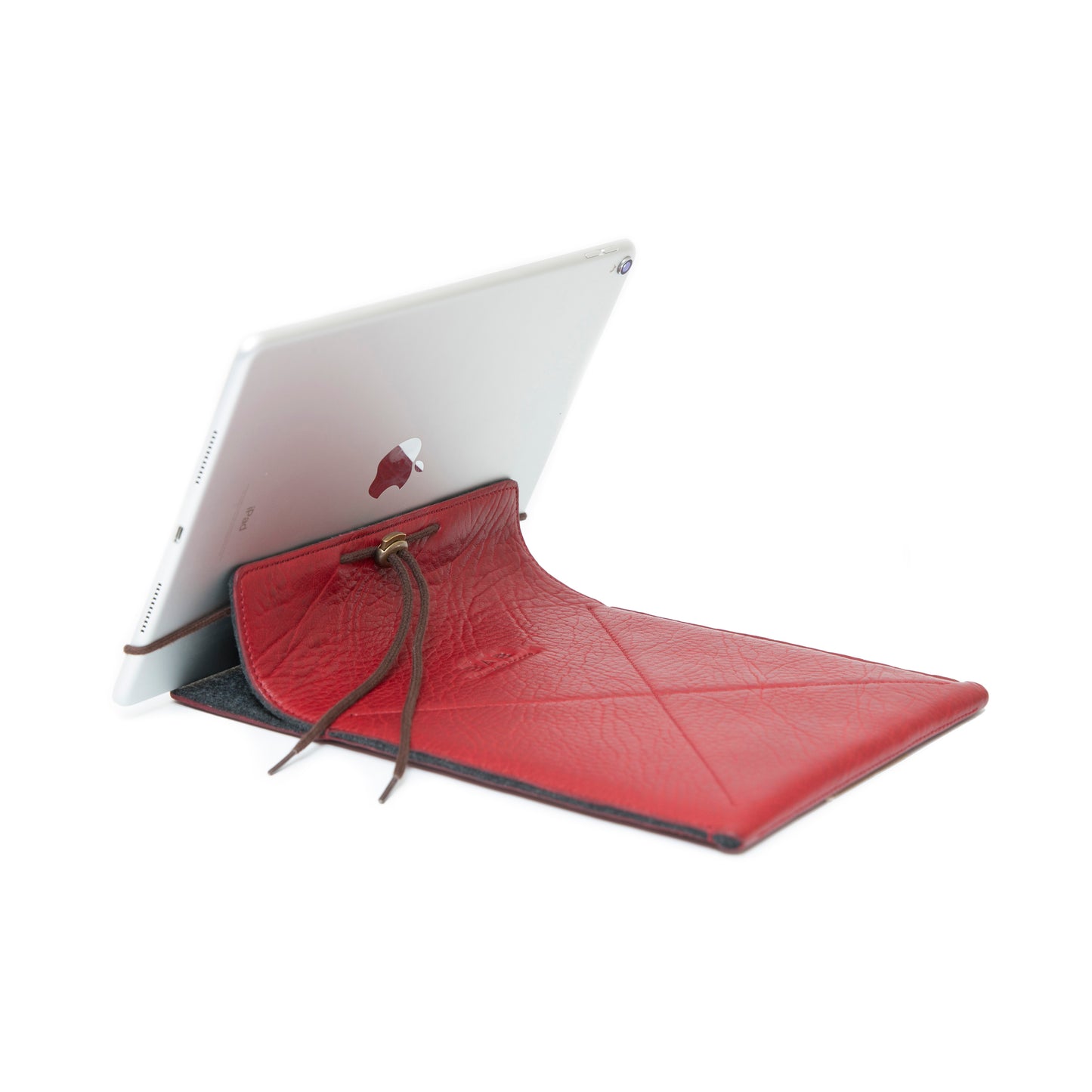 Étui pour iPad: Air 10,5"/Air 5ème/4ème/3ème (gén)/Air 11"(M2)/iPad 9éme/8ème/7ème (gén)/iPad Pro 11"4ème/3ème/2ème/1ère (gén)/iPad Pro 11"(M4). Cuir Véritable Pleine Fleur tanné végétal au tanin/Feutre & Fermeture en Bronze et cordon.- 936
