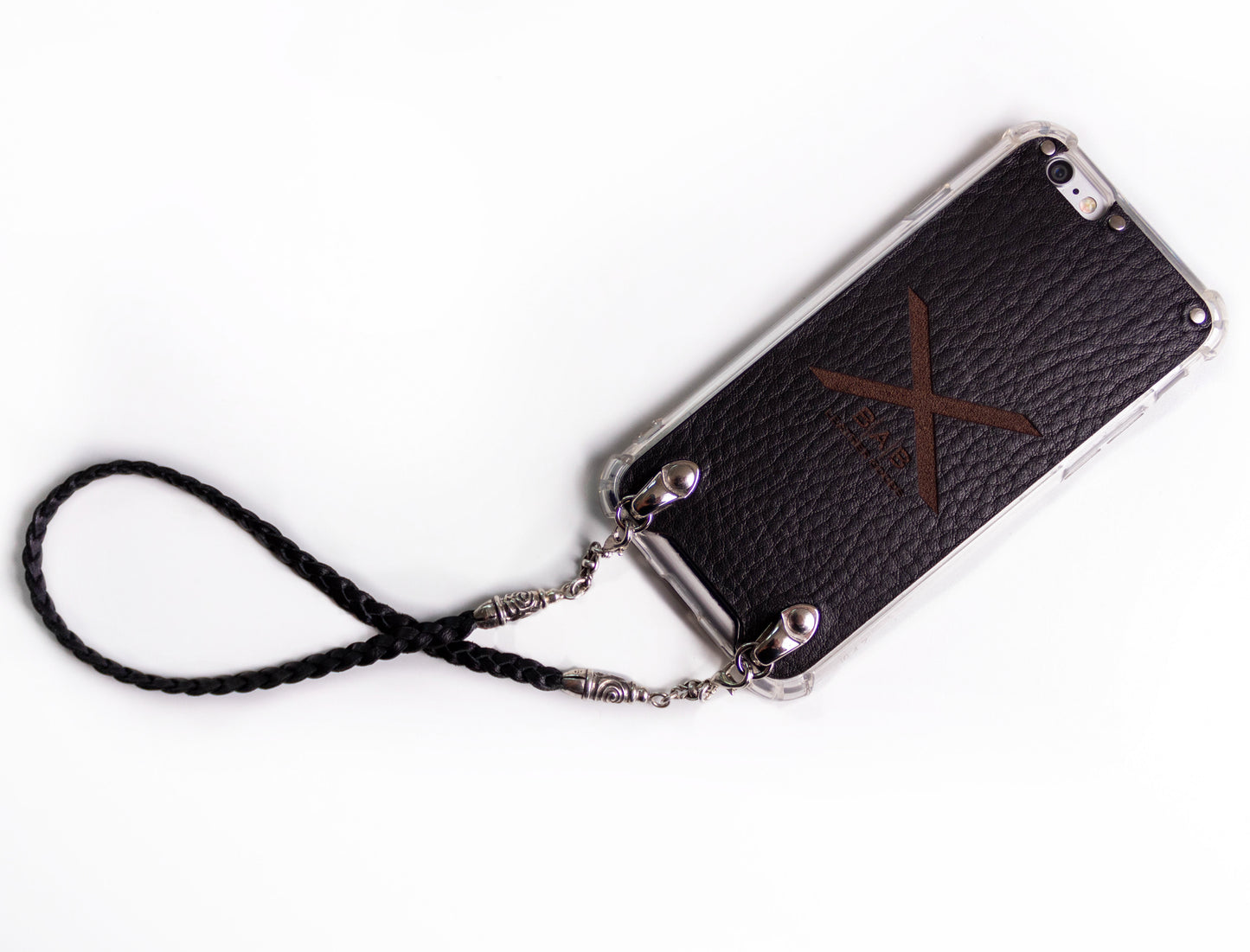 Coque pour iPhone en Cuir Véritable Pleine Fleur tanné végétal découpé et gravé au laser/microfibre. 2 Bornes en Spirales, 2 Maillons et 6 Anneaux, tous en Argent 925 & Sangle/Tour de cou/Bracelet, 3 doubles brins tressés à la main, Marron ou Noir.- F17