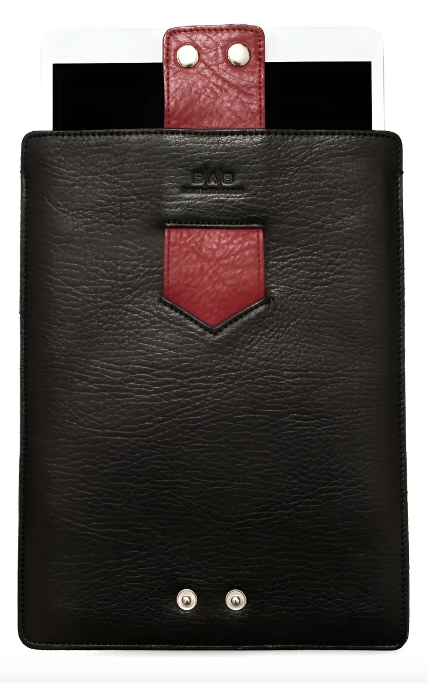 Capa para iPad: Air 10,5"/iPad Air 5ª/4ª/3ª(Gen)/iPad Air 11"(M2/iPad 9ª/8ª/7ª(Gen)/iPad Pro 11"4ª/3ª/2ª/1ª(Gen)/iPad Pro 11"(M4). Couro Genuíno de Flor Integral curtido vegetal com tanino/Feltro & 8 Botões de pressão.- 927