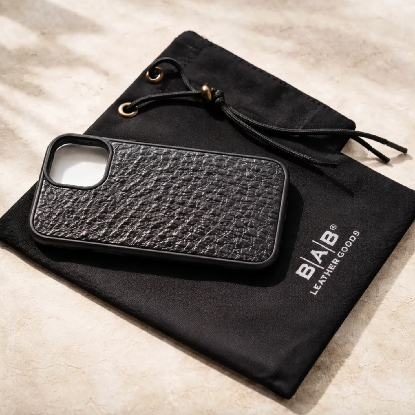 Coque en cuir Véritable de d’autruche pour iPhone découpée & gravée au laser/microfibre-58
