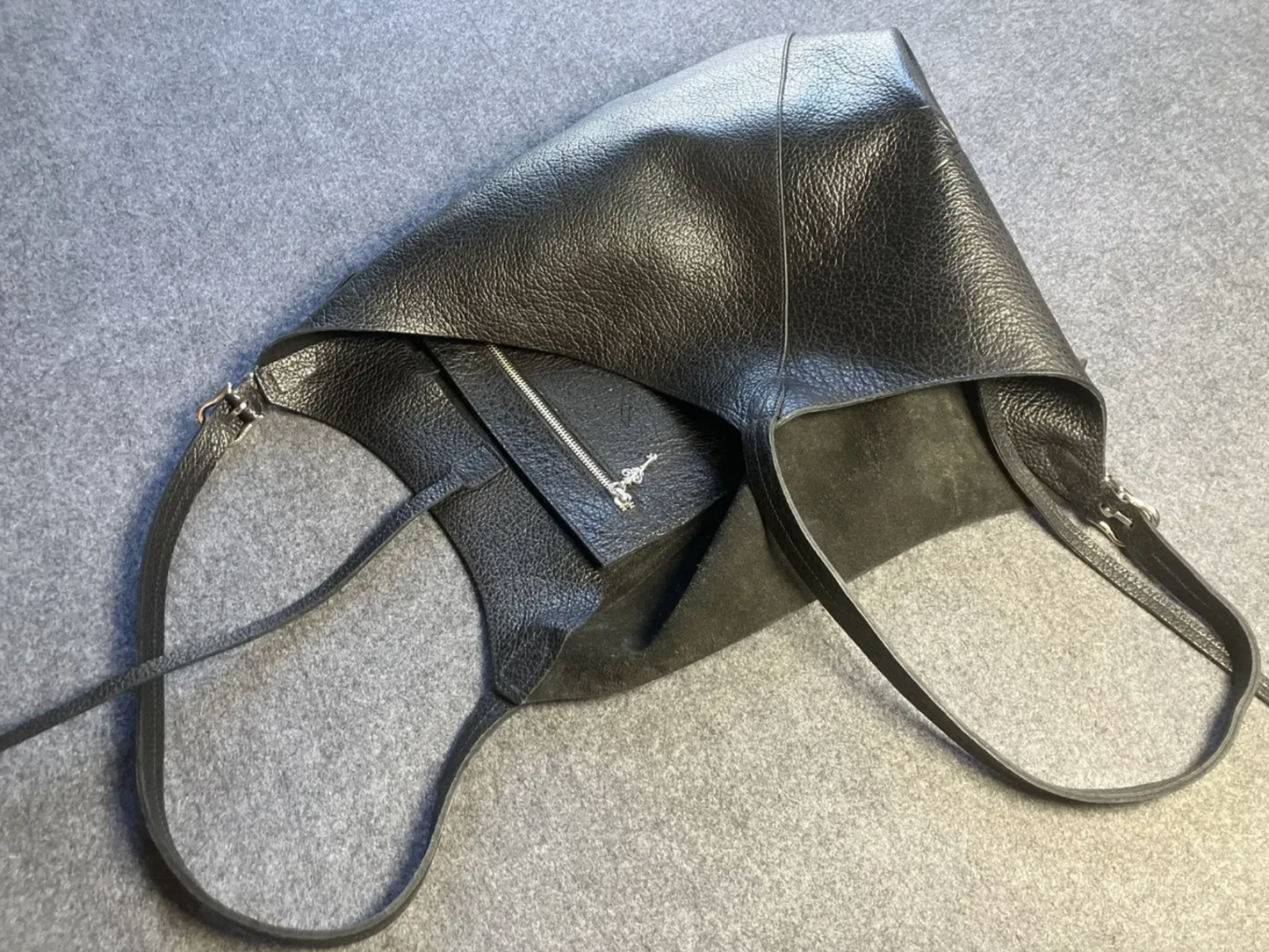 Sac à main / Portefeuille / Tote en Cuir Véritable B|A|B® Leather Goods, Noir, tannage végétal.- 754