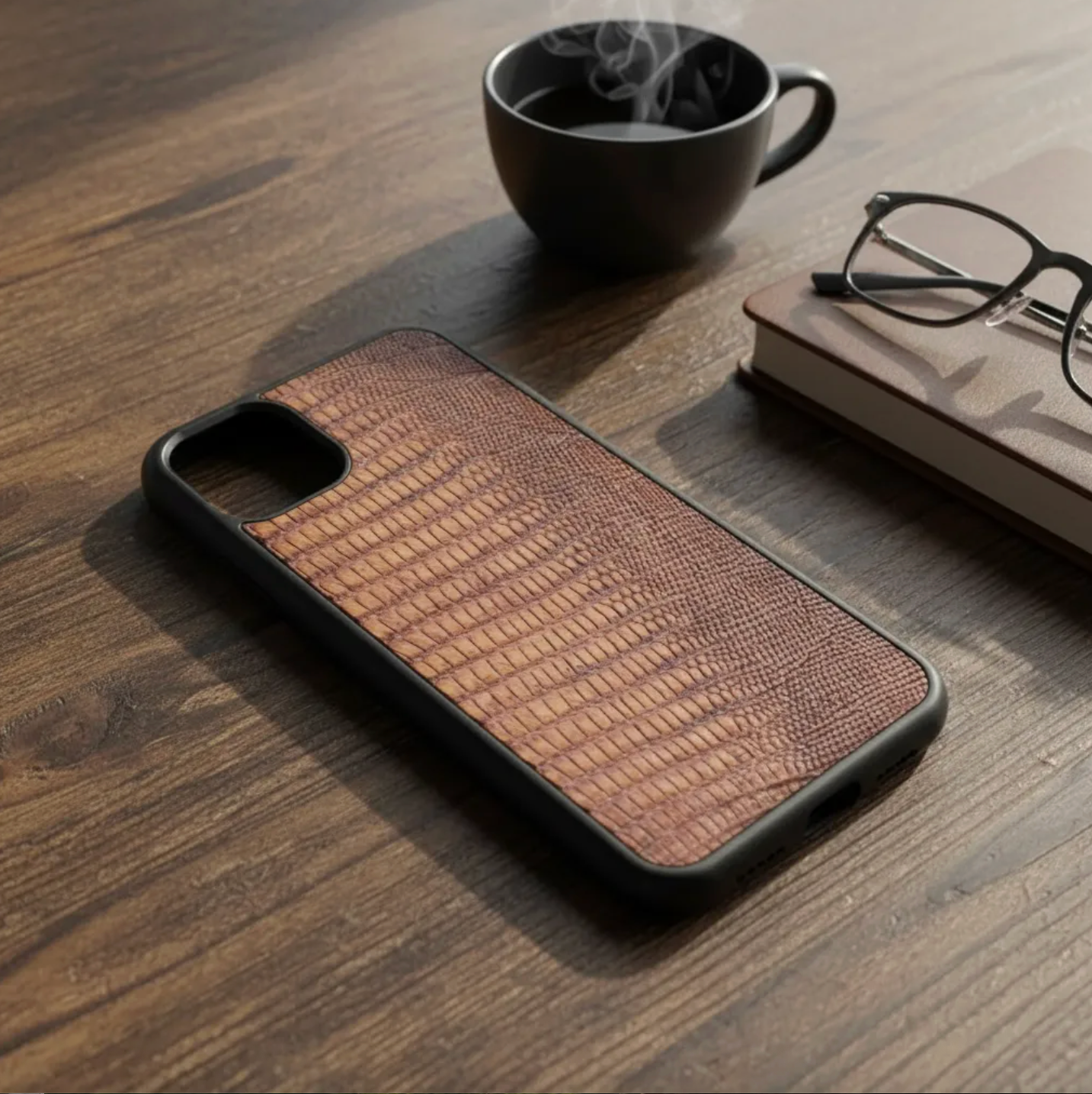 Coque en cuir véritable d’iguane pour iPhone découpée & gravée au laser/microfibre-59