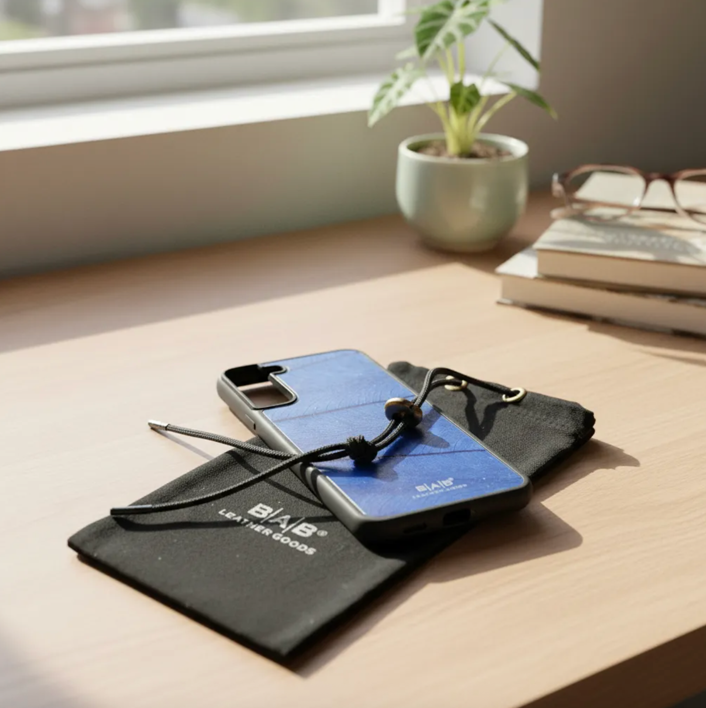Coque beLEAF® en Véritable feuille d'Alocasia pour iPhone découpée & gravée au laser/Microfibre-60i