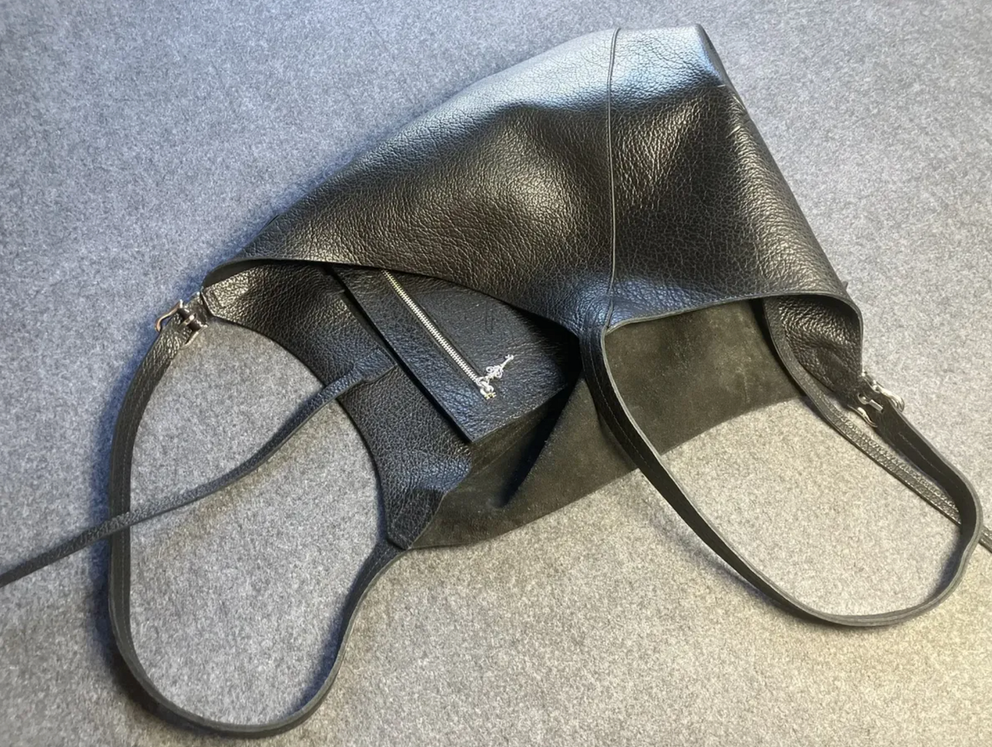 Sac à main / Portefeuille / Tote en Cuir Véritable B|A|B® Leather Goods, Noir, tannage végétal.- 754