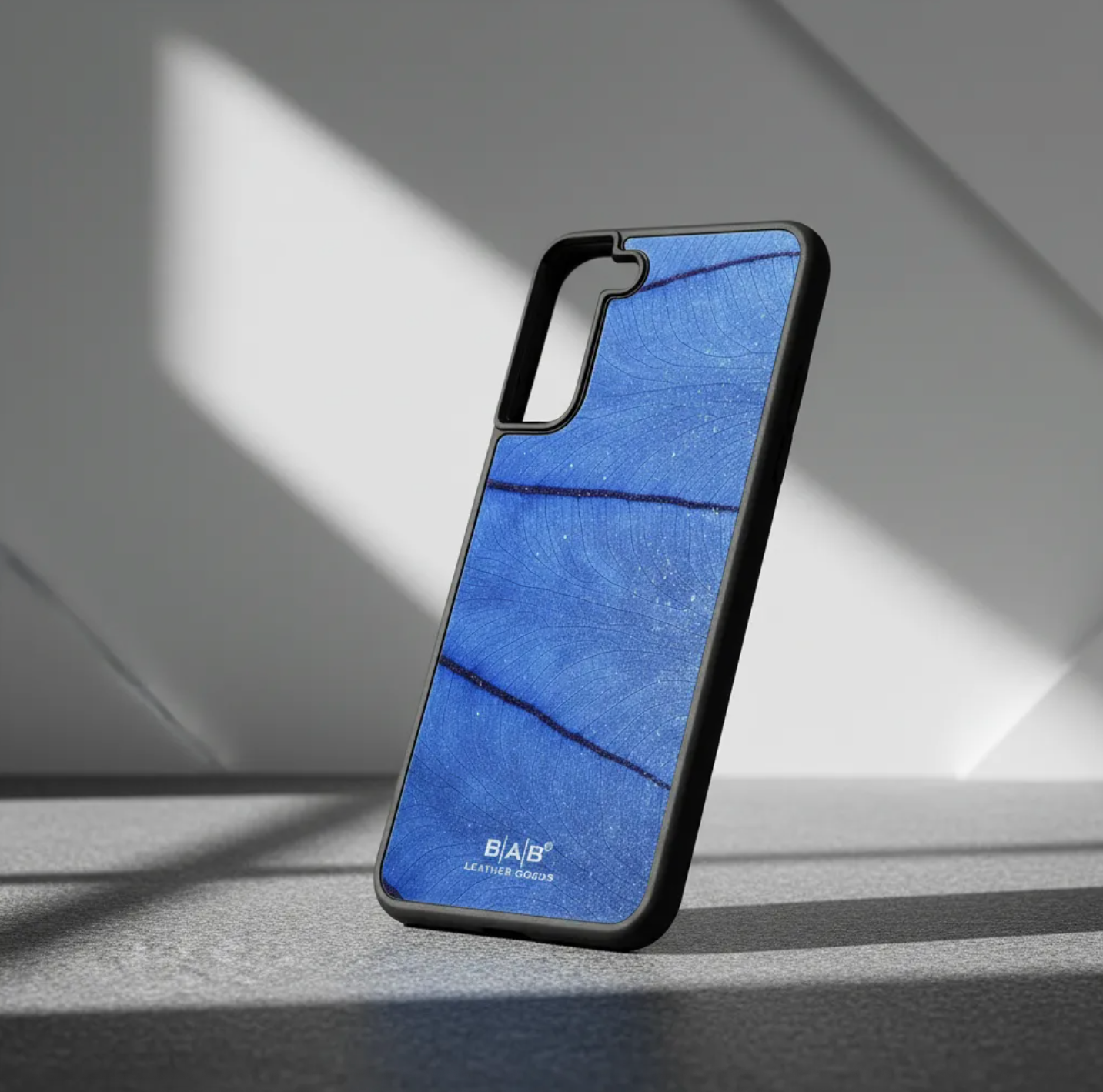Coque beLEAF® en Véritable feuille d'Alocasia pour iPhone découpée & gravée au laser/Microfibre-60i