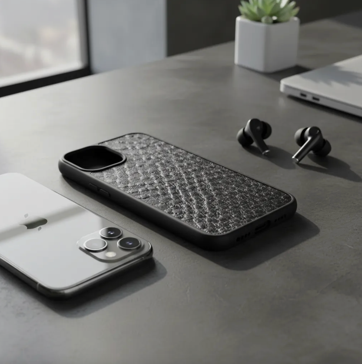 Coque en cuir Véritable de d’autruche pour iPhone découpée & gravée au laser/microfibre-58