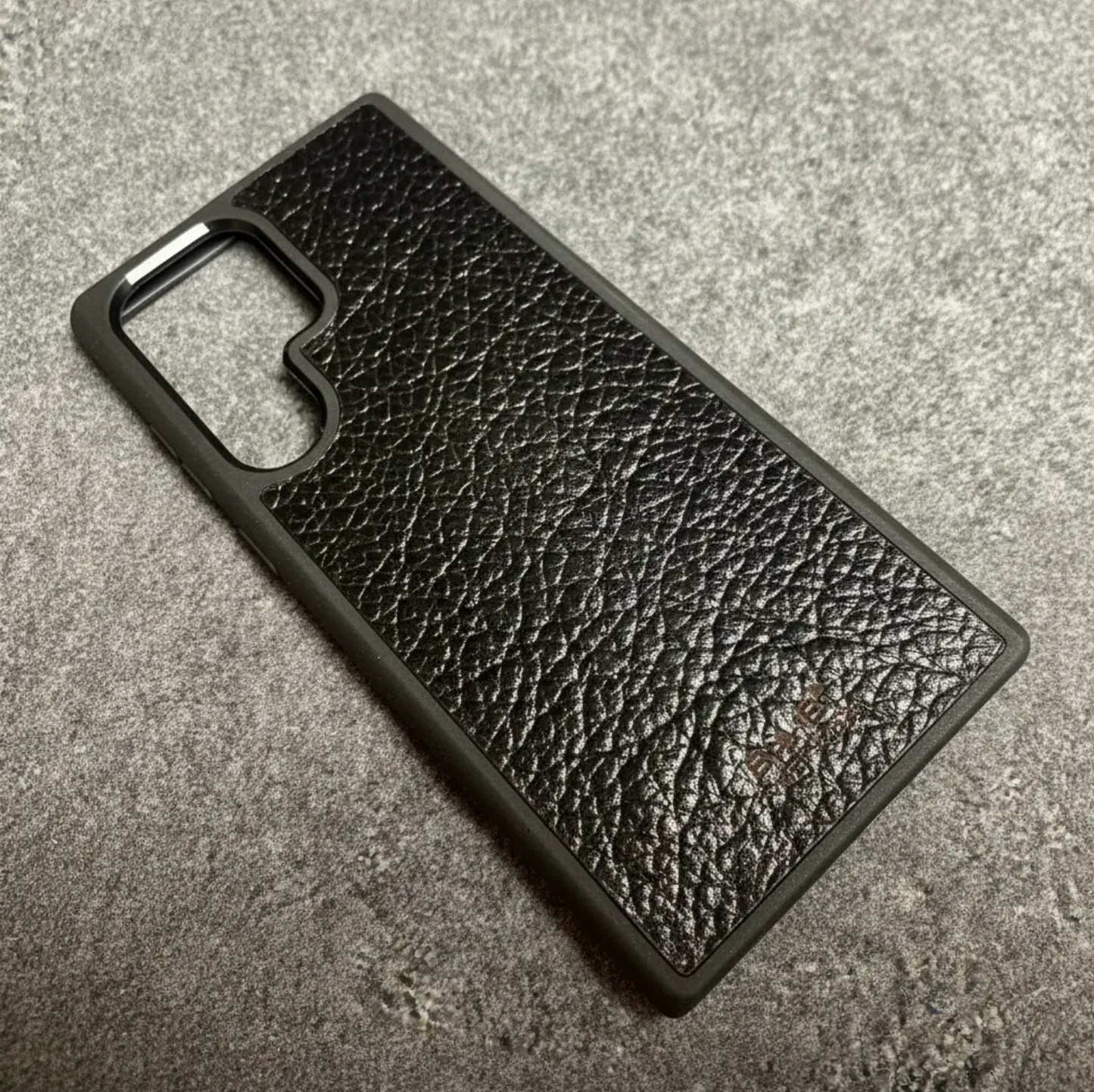 Capa de couro Genuíno B|A|B® Leather Goods Natura Preto curtida vegetalmente com tanino para Samsung: S22/S23/S22/S23 Plus/S22/S23 Ultra-51 B