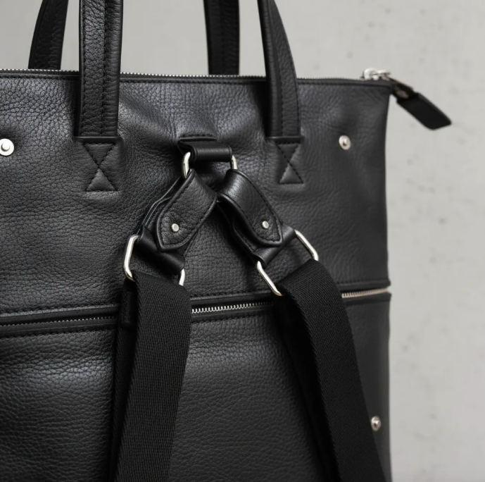 Mochila MacBook: Pro13"(Intel 2P/4P)/(M1/M2)MacBook Pro14"M1/M2/M3 Pro M2/M3 Pro Max/Air13"(M1 2020)M2/M3/MacBook Air15"M2/M3/MacBook Pro16"(Intel 2019)M1/M2 Pro/M2/M3 ProMax/Pad Pro9,7"/10,5"/iPad 11"M2/iPad 11"Pro/iPad Pro 12,9" & Estrela.- 2005