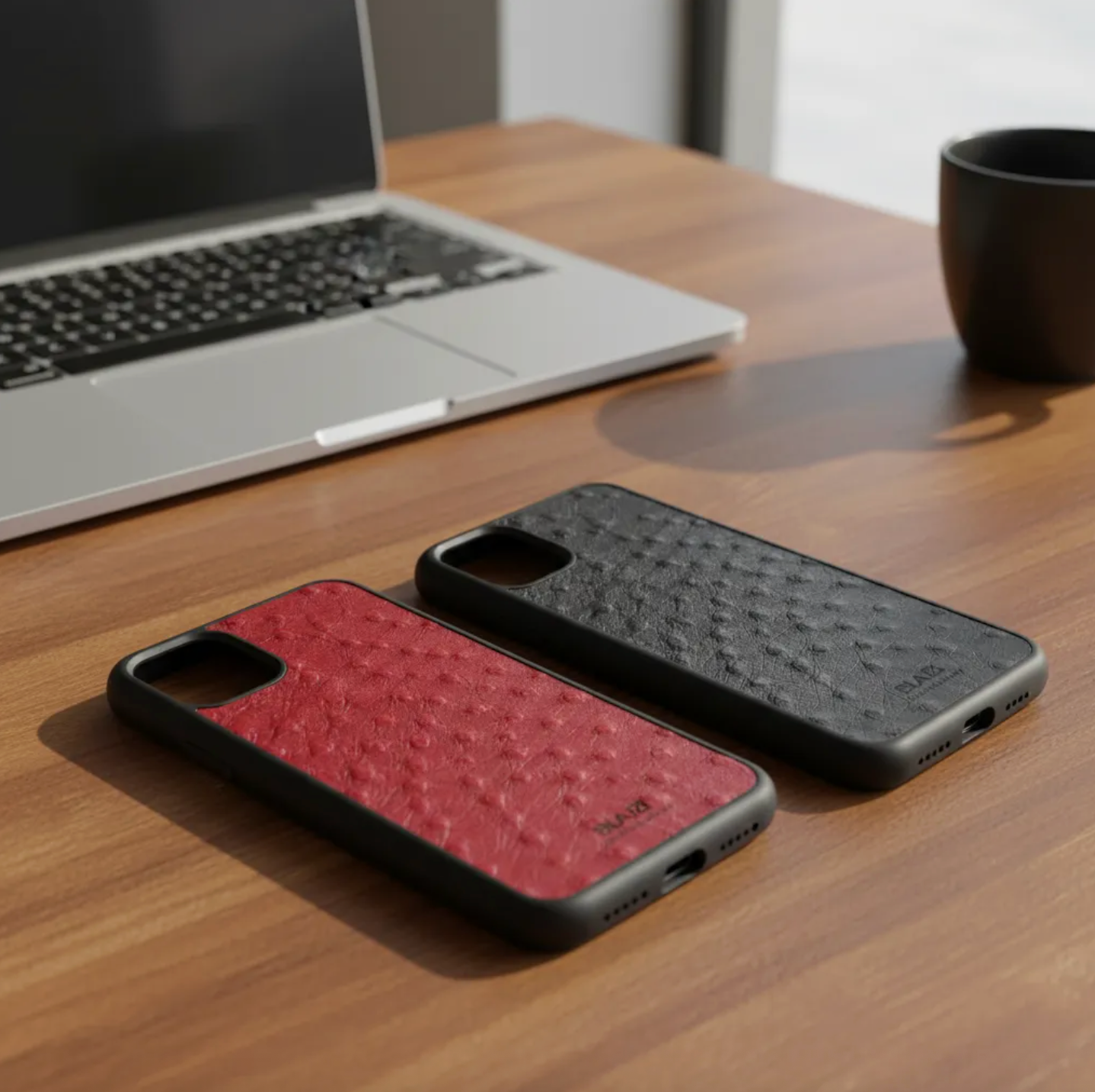 Coque en cuir Véritable de d’autruche pour iPhone découpée & gravée au laser/microfibre-58