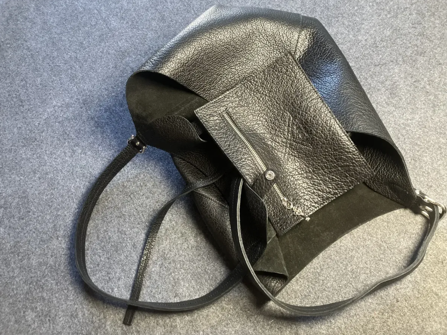 Sac à main / Portefeuille / Tote en Cuir Véritable B|A|B® Leather Goods, Noir, tannage végétal.- 754