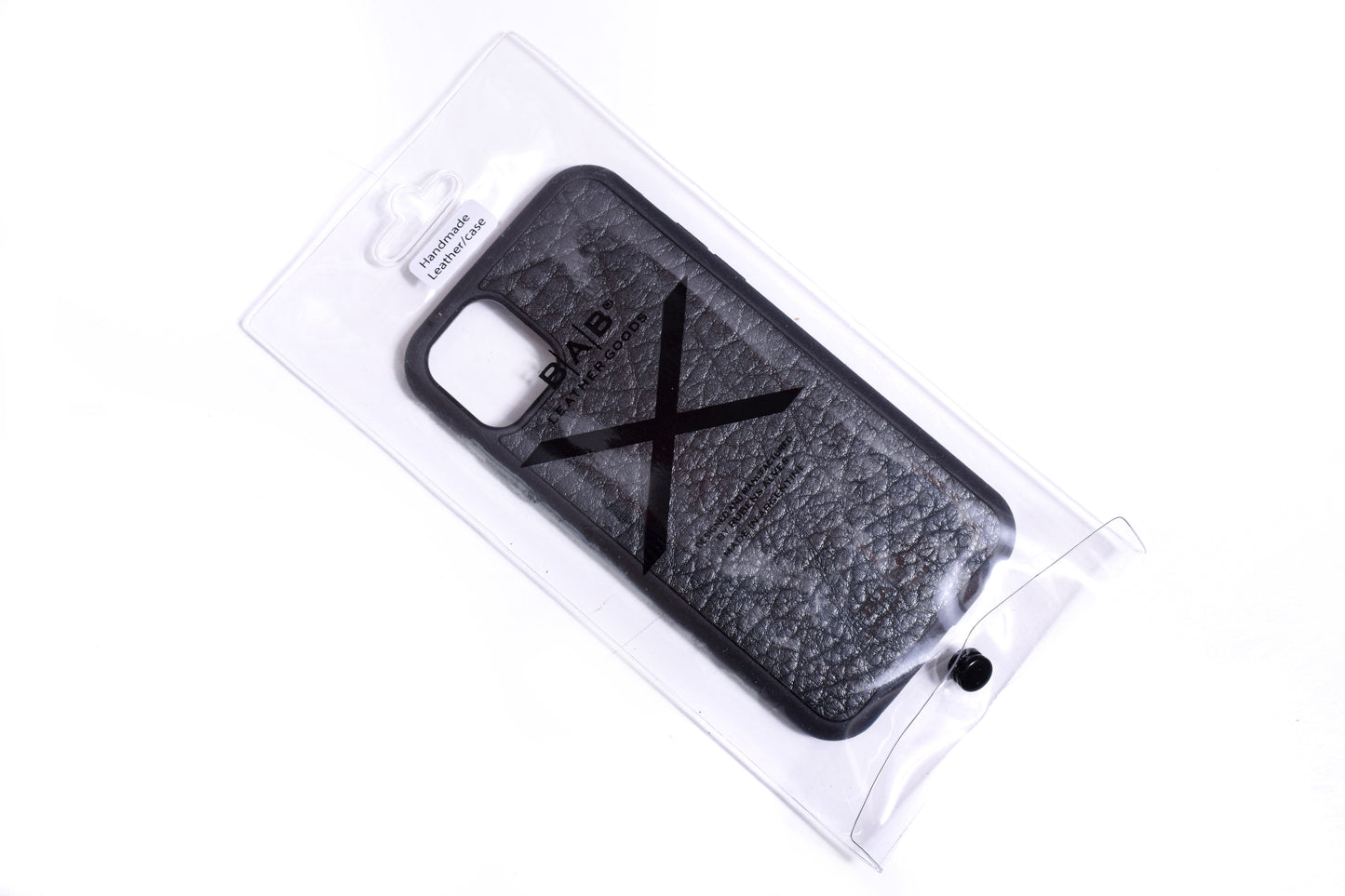 Θήκη και Στήριγμα για iPhone από Γνήσιο Δέρμα φυτικής tανίνης Full-Grain, κομμένο και χαραγμένο με λέιζερ & Μαύρο Ελαστικό σχοινί χιαστί/κολιέ/βραχιόλι.- SCI52