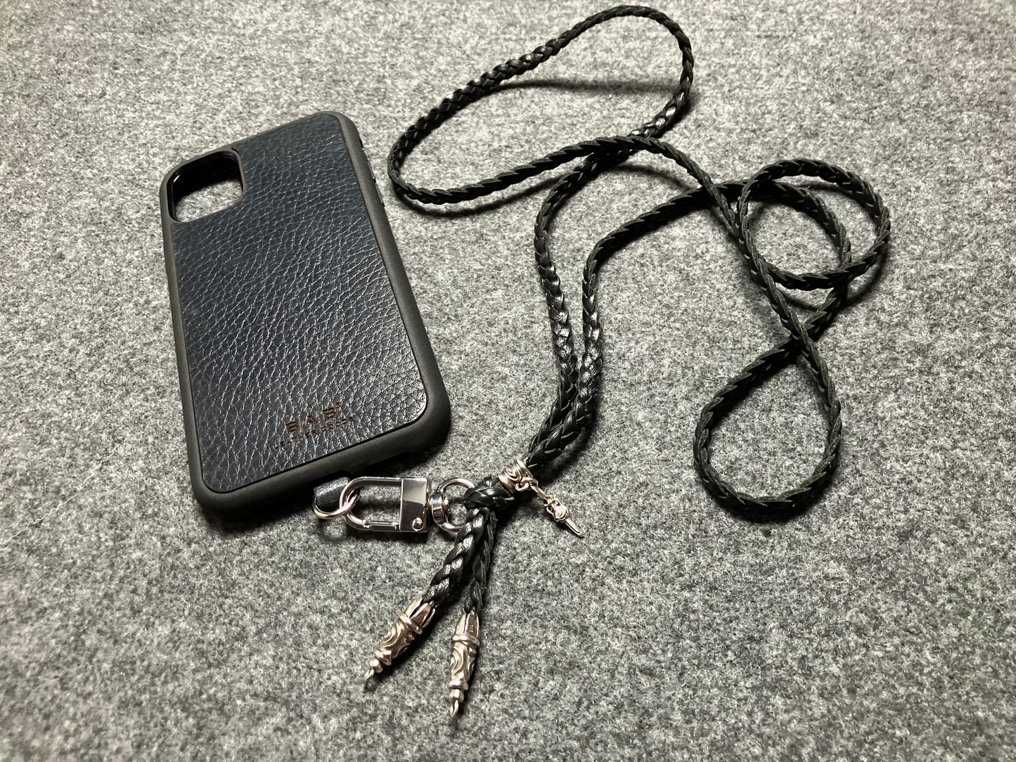 iPhone/Samsung Case/Holder/Crossbody/Necklace/Bracelet Kit made of Full-Grain Vegetable-Tanned Genuine Leather & 925 Sterling Silver Dagger.- P32