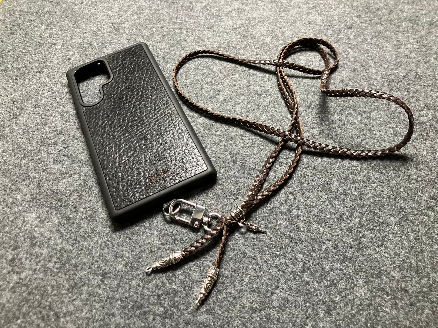 iPhone/Samsung Case/Holder/Crossbody/Necklace/Bracelet Kit made of Full-Grain Vegetable-Tanned Genuine Leather & 925 Sterling Silver Dagger.- P32