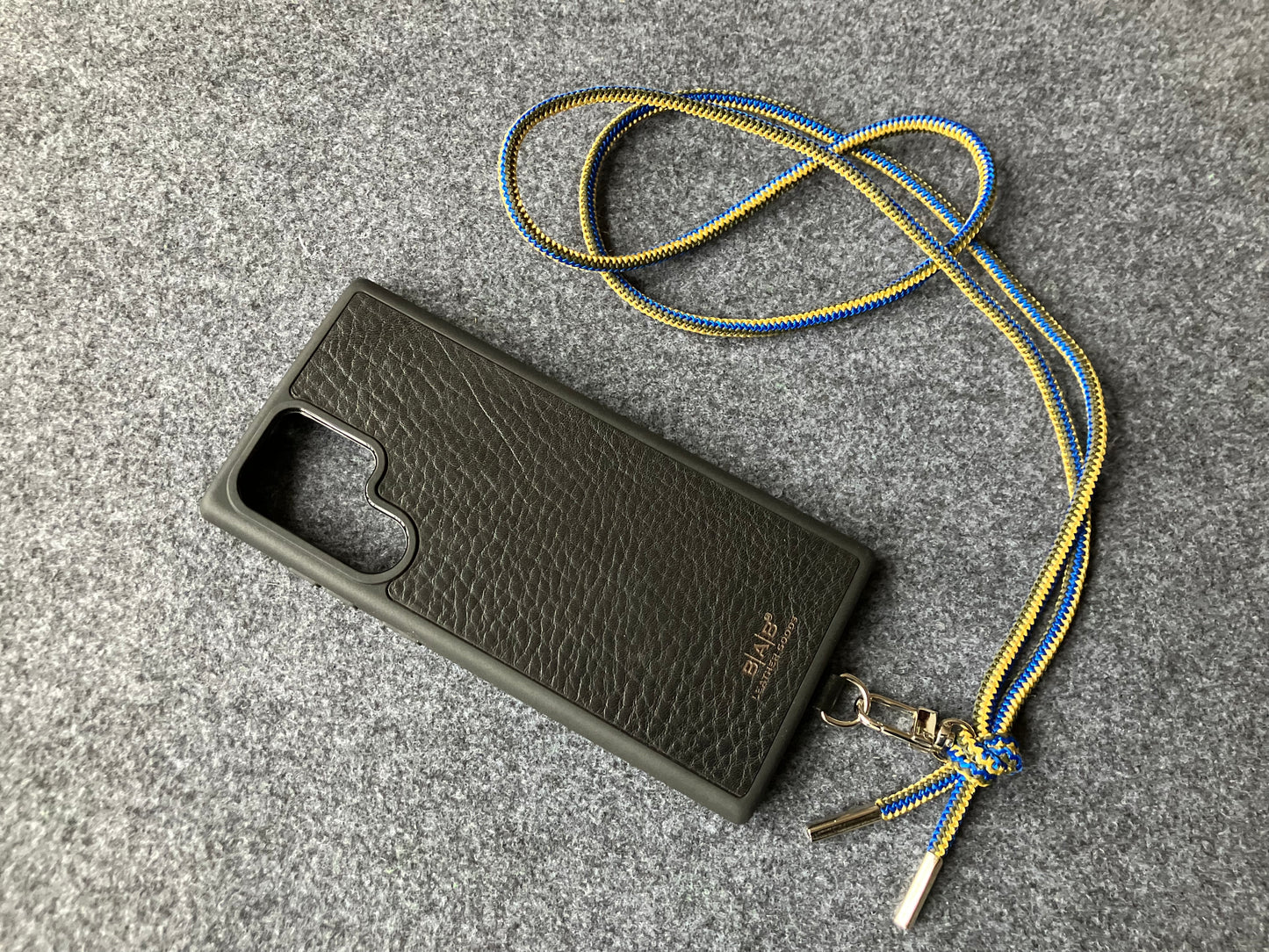 Laser-cut and engraved Full-Grain Genuine Vegetable Tanned Leather iPhone/Samsung Case Universal/Holder Kit & Elastic Cord Crossbody/Necklace/Bracelet.- P40