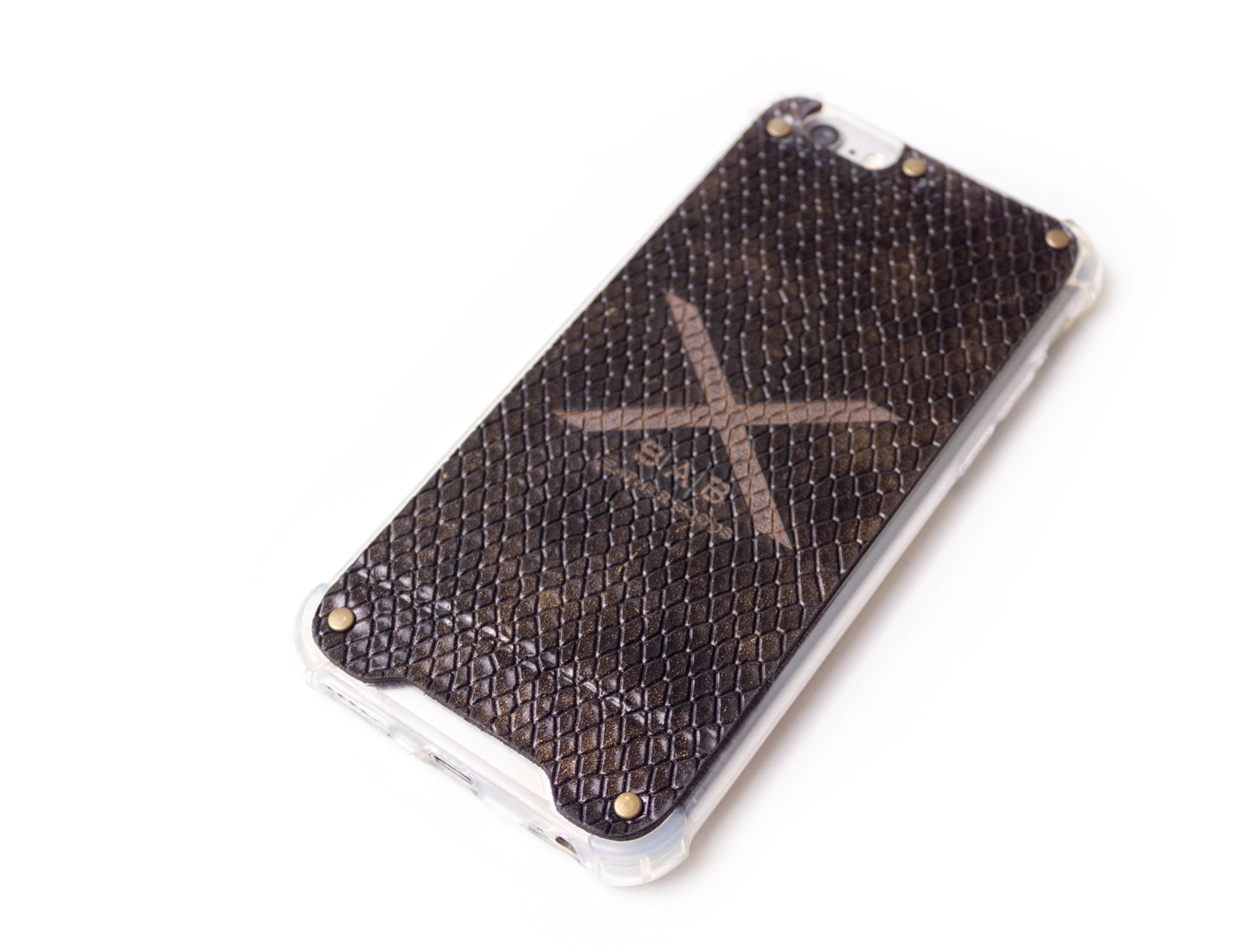 Capa para iPhone de Couro Genuíno Python Dourado Texturizado cortado e gravado a laser, 5 Rebites de Bronze.- F36